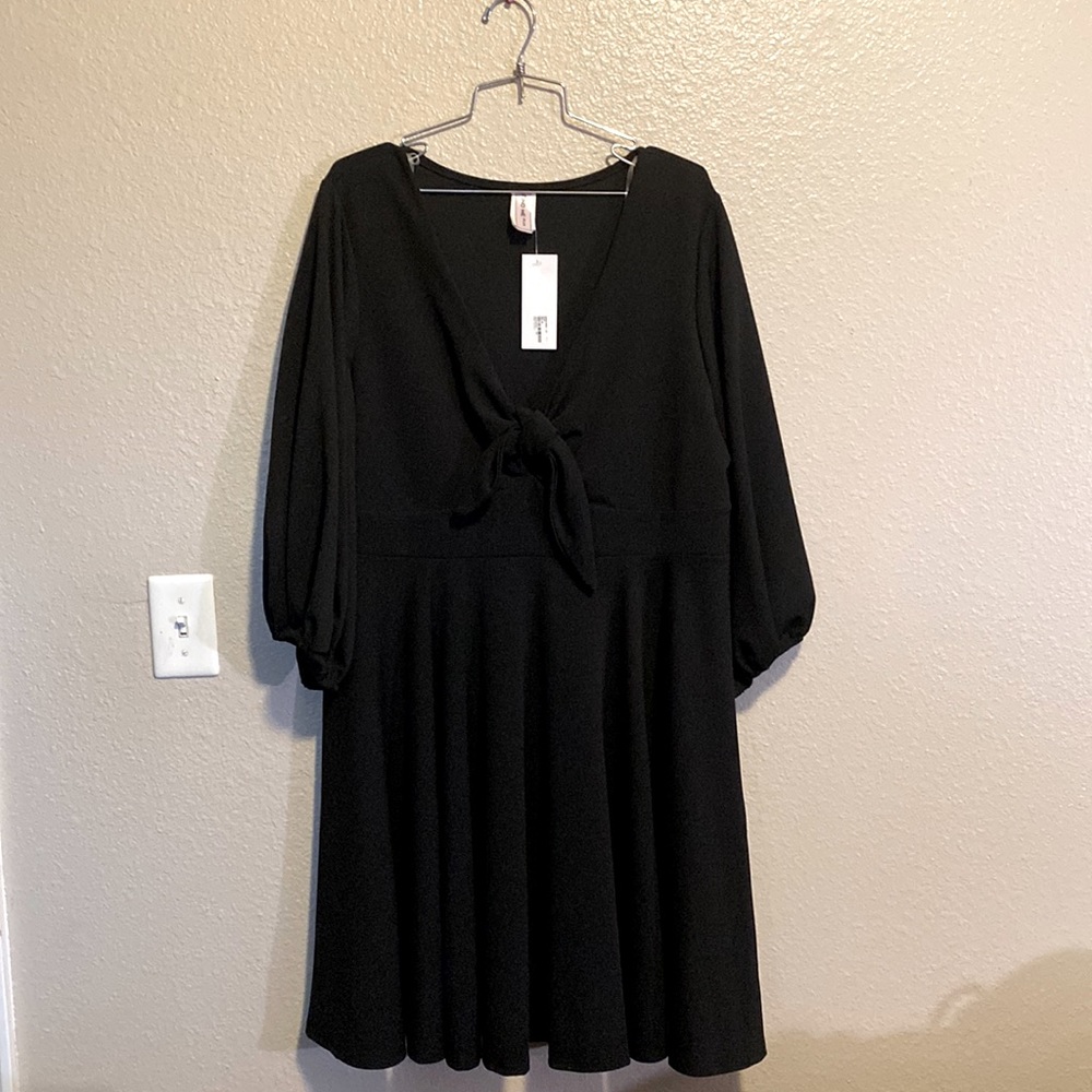 Flowy retro style tie front black dress, plus size 3x